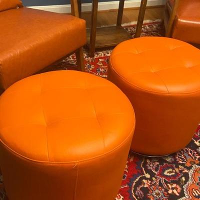 Modern ottomans