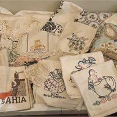 Lot 040   
Large Vintage Linen Lot