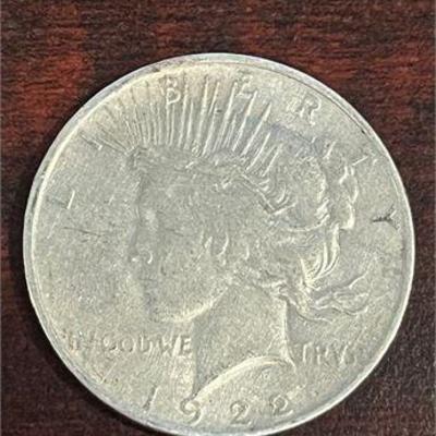 Lot 010   
1922 Peace Dollar