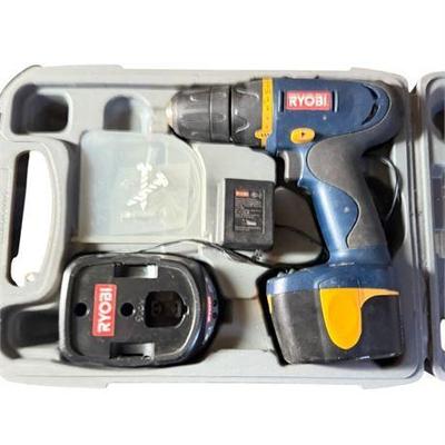 Lot 500-254   
Ryobi 12v 3.8" Cordless Dril Kit
