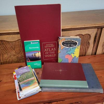 Vintage Natural Geographic & American Oxford Atlas MORE