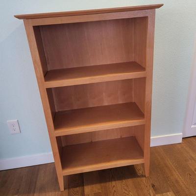 85 woodenthreetierbookshelf