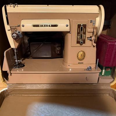 Vintage 1950's Singer 301A Sewing Machine (and case) WORKING!