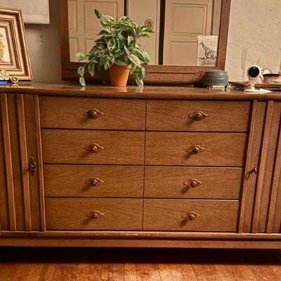 MCM Broyhill Premier Expression Bedroom Set
