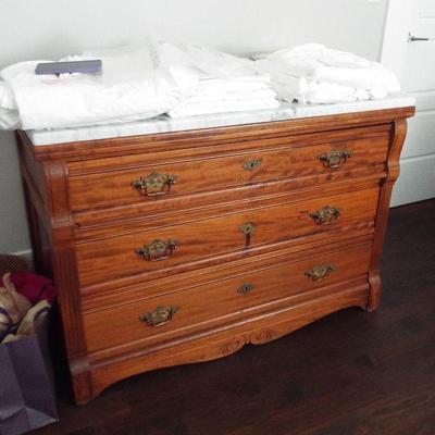 ANTIQUE EASTLAKE OAK THREE DRAWER DRESSER WITH MARBLE TOP