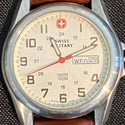 SWISS ARMY WATCH BY SWISS ARMY KNIVES UNTESTED