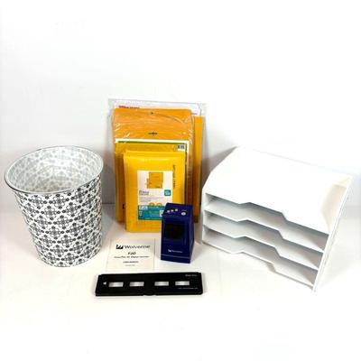 Lot #134 - Office Supplies and Slides/Negatives to Digital Image Converter