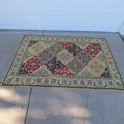 Lot #164 - 5 Ft x 8 Ft Area Rug