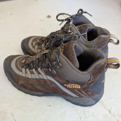 Lot #112 - The North Face X2 Men's Size 11 Hiking Boots