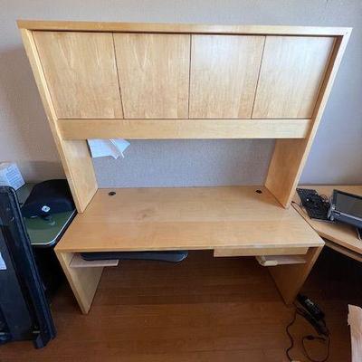one of multi desk set