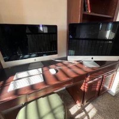 2 OF 3 iMAC DESKTOPS