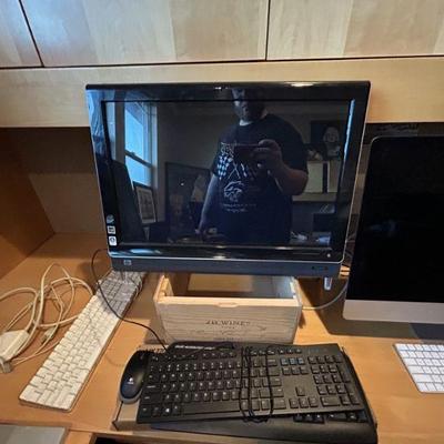 HP TOUCH SCREEN COMPUTER