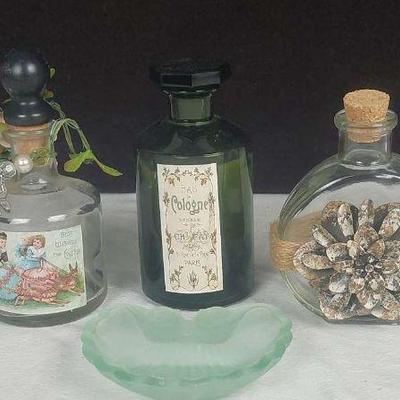 Charming Vintage-Inspired Perfume Bottle Collection