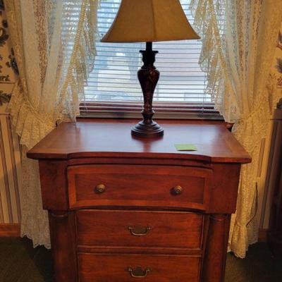 Lane end Table