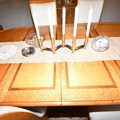 075 dining room