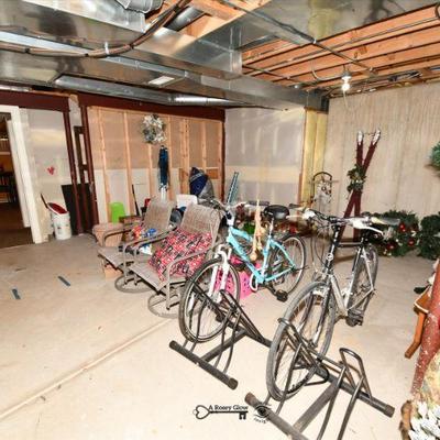 544 storage room