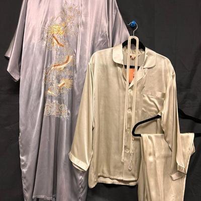 Ct351 embroidered silk robe and pajama set