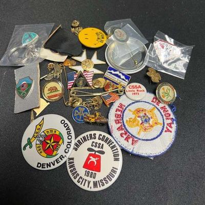 Ct379 patriotic pins mystery lot