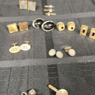 Ct359 mystery lot of tie pins and cufflinks