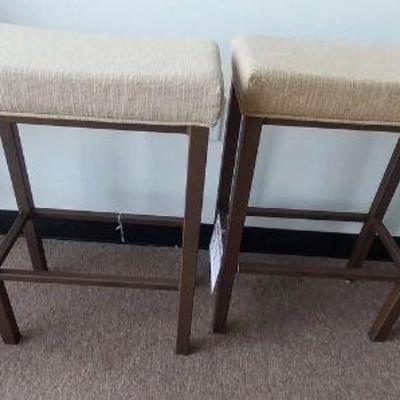 https://auctions4america.proxibid.com/Auctions-4-America/Dinette-by-Design/event-catalog/273254?srch=&srchloc=true#Top