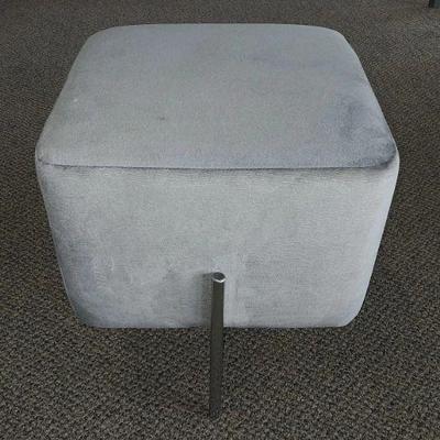 https://auctions4america.proxibid.com/Auctions-4-America/Dinette-by-Design/event-catalog/273254?srch=&srchloc=true#Top
