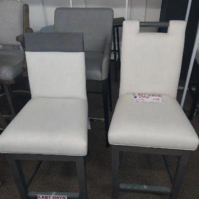 https://auctions4america.proxibid.com/Auctions-4-America/Dinette-by-Design/event-catalog/273254?srch=&srchloc=true#Top