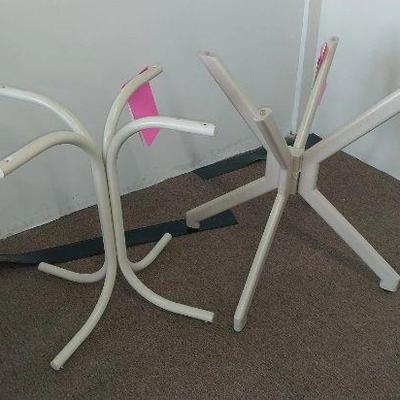https://auctions4america.proxibid.com/Auctions-4-America/Dinette-by-Design/event-catalog/273254?srch=&srchloc=true#Top
