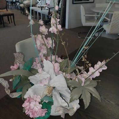 https://auctions4america.proxibid.com/Auctions-4-America/Dinette-by-Design/event-catalog/273254?srch=&srchloc=true#Top