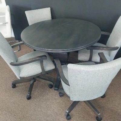 https://auctions4america.proxibid.com/Auctions-4-America/Dinette-by-Design/event-catalog/273254?srch=&srchloc=true#Top
