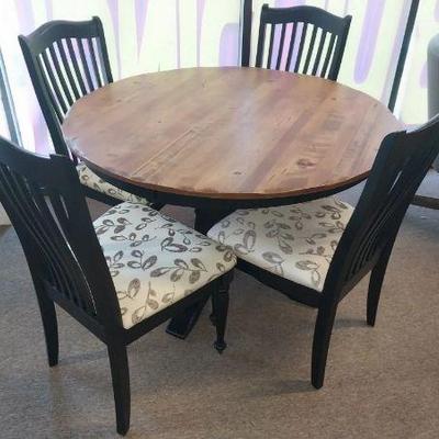 https://auctions4america.proxibid.com/Auctions-4-America/Dinette-by-Design/event-catalog/273254?srch=&srchloc=true#Top
