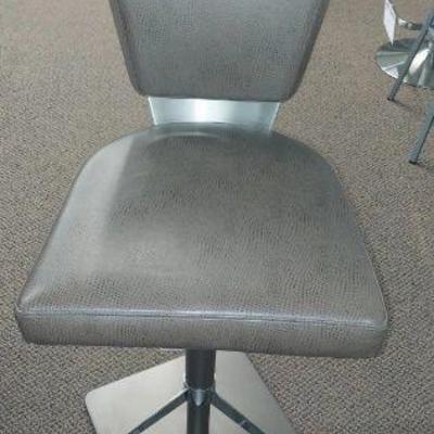 https://auctions4america.proxibid.com/Auctions-4-America/Dinette-by-Design/event-catalog/273254?srch=&srchloc=true#Top