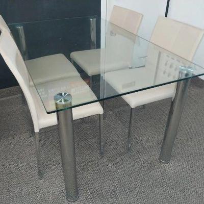 https://auctions4america.proxibid.com/Auctions-4-America/Dinette-by-Design/event-catalog/273254?srch=&srchloc=true#Top