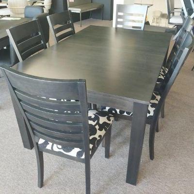 https://auctions4america.proxibid.com/Auctions-4-America/Dinette-by-Design/event-catalog/273254?srch=&srchloc=true#Top