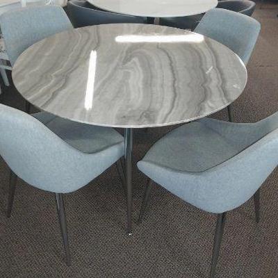 https://auctions4america.proxibid.com/Auctions-4-America/Dinette-by-Design/event-catalog/273254?srch=&srchloc=true#Top