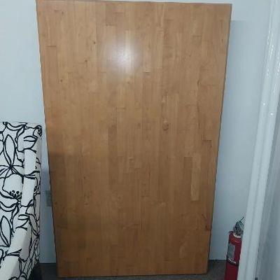 https://auctions4america.proxibid.com/Auctions-4-America/Dinette-by-Design/event-catalog/273254?srch=&srchloc=true#Top