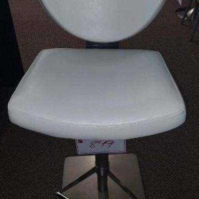 https://auctions4america.proxibid.com/Auctions-4-America/Dinette-by-Design/event-catalog/273254?srch=&srchloc=true#Top