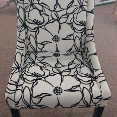 https://auctions4america.proxibid.com/Auctions-4-America/Dinette-by-Design/event-catalog/273254?srch=&srchloc=true#Top