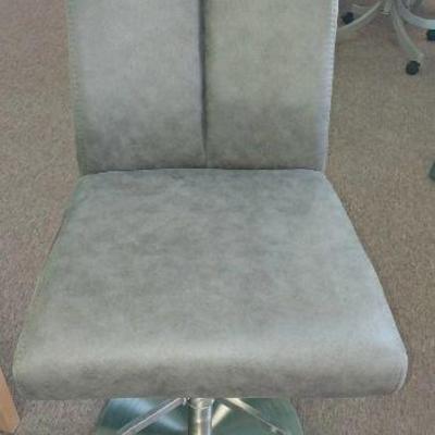 https://auctions4america.proxibid.com/Auctions-4-America/Dinette-by-Design/event-catalog/273254?srch=&srchloc=true#Top