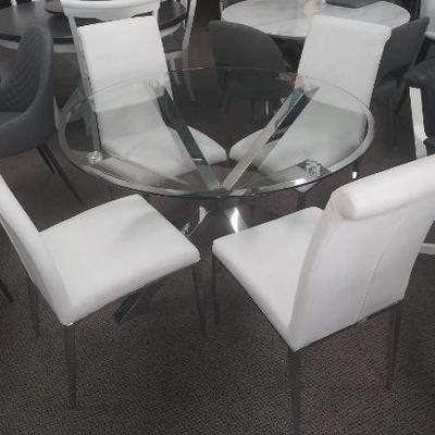 https://auctions4america.proxibid.com/Auctions-4-America/Dinette-by-Design/event-catalog/273254?srch=&srchloc=true#Top