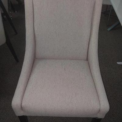 https://auctions4america.proxibid.com/Auctions-4-America/Dinette-by-Design/event-catalog/273254?srch=&srchloc=true#Top