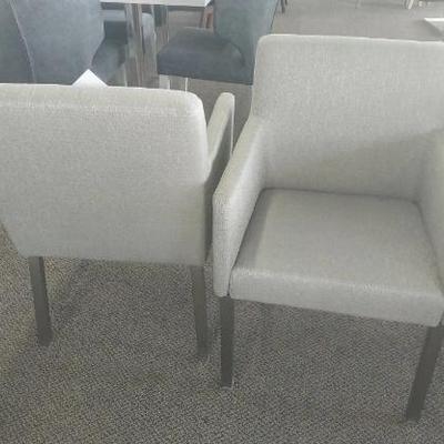 https://auctions4america.proxibid.com/Auctions-4-America/Dinette-by-Design/event-catalog/273254?srch=&srchloc=true#Top