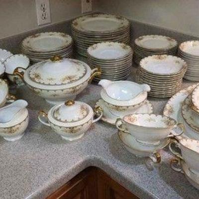Royal Embassy China Lincoln Collection