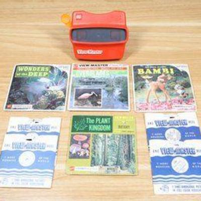 3D View Master With (8) View Master Stereo Pictures- Bambi, Everglades, And More