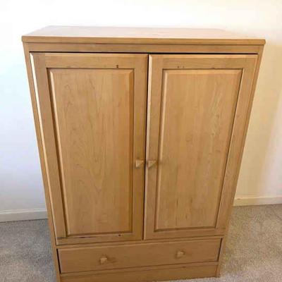 Lot 052-MBR: Ethan Allen Entertainment Armoire