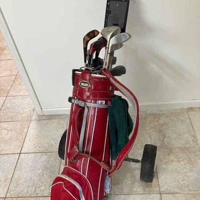 Lot 031-GAR: Vintage Golf Club Assortment and Pull Cart