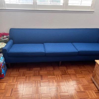 MID-MODERN COUCH
