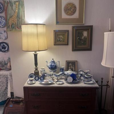 MARBLE TOP DRESSER
FLOW BLU