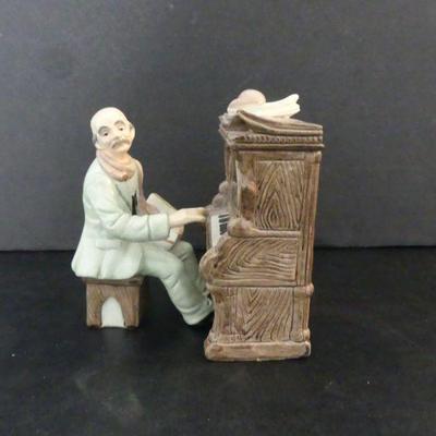 Vintage Man at Player Piano Music Box - Plays "There's No Place Like Home"