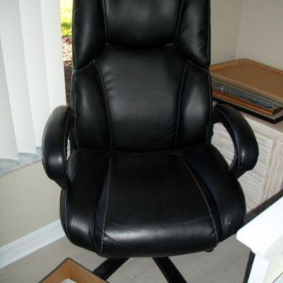 Black Office Desk Chair.