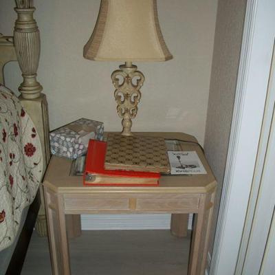 Vintage Square Blond Wood End Table ; 1 of 2 Resin Lamps with Square shades.